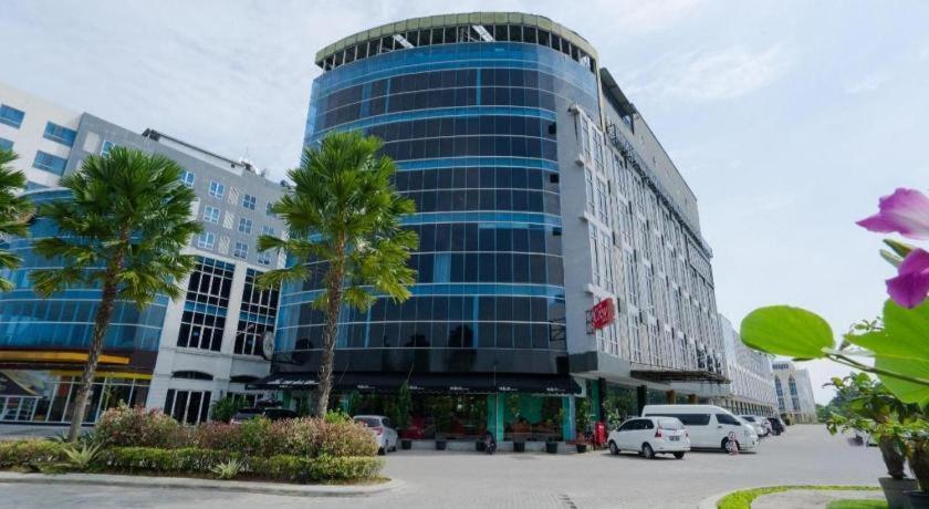 The Crew Hotel Kualanamu International Airport Medan Exterior photo